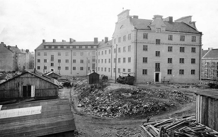 Röda bergen under uppbyggnad
