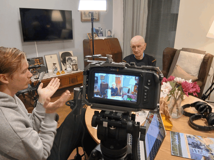 20251113_172632_mindre Inspelning av podden Lyssna på de äldre med Olle